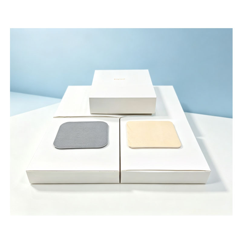 medical disposable applies sliver foam dressing